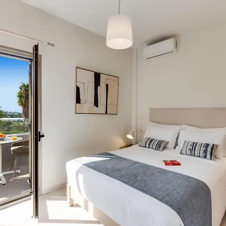 Vila Patra By *
